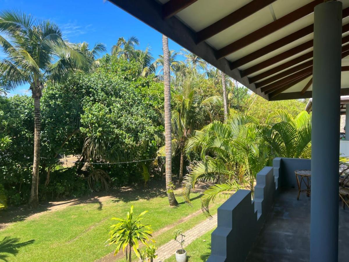 Pineapple Surf Hotel Ahangama Exterior photo